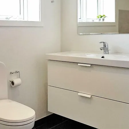 Four Bedroom Holiday In 56 * בלבאנד